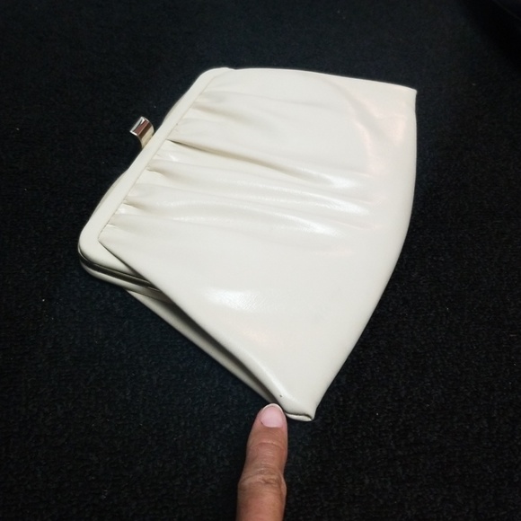 VINTAGE 1960's frame bag clutch Off White purse Ande - Picture 7 of 8
